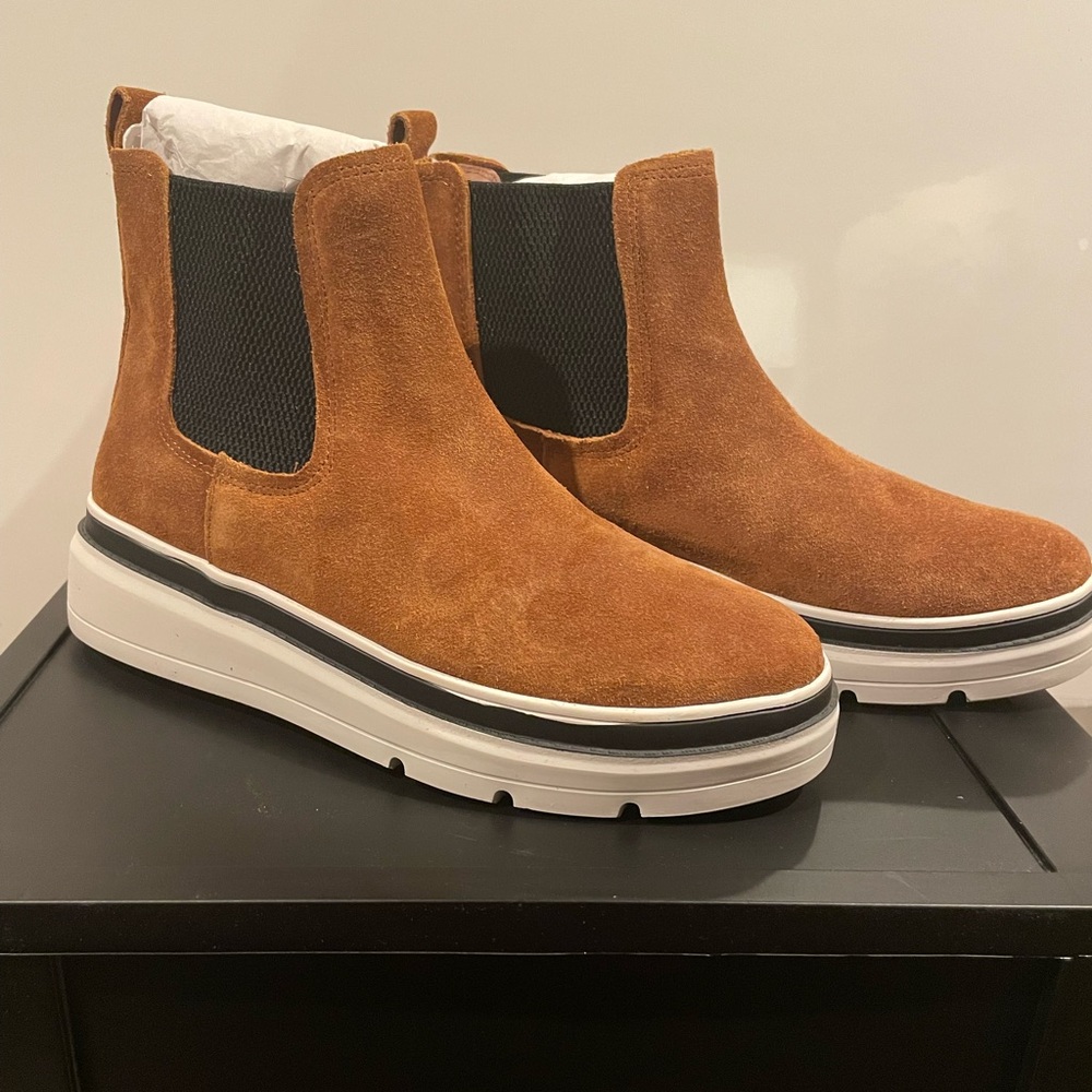 Steven New York Ladies Suede Chelsea Boots - Tan
